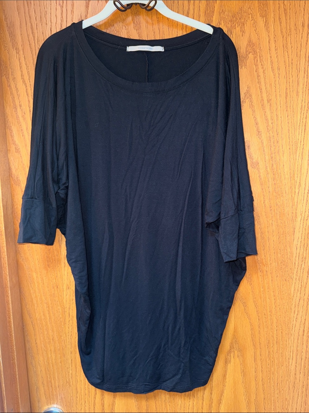 Sleek Black Tunic Top – 3/4 Sleeves – Soft, Professional & Versatile